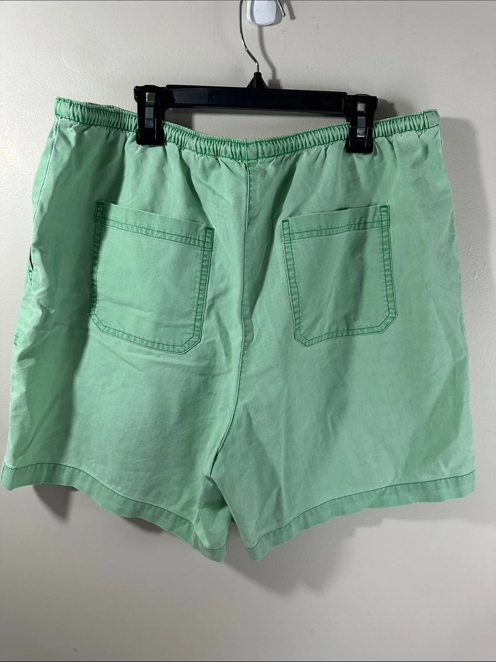 L.L.Bean Women’s Lightweight Mint Green Drawstring Athletic Hiking Shorts Medium